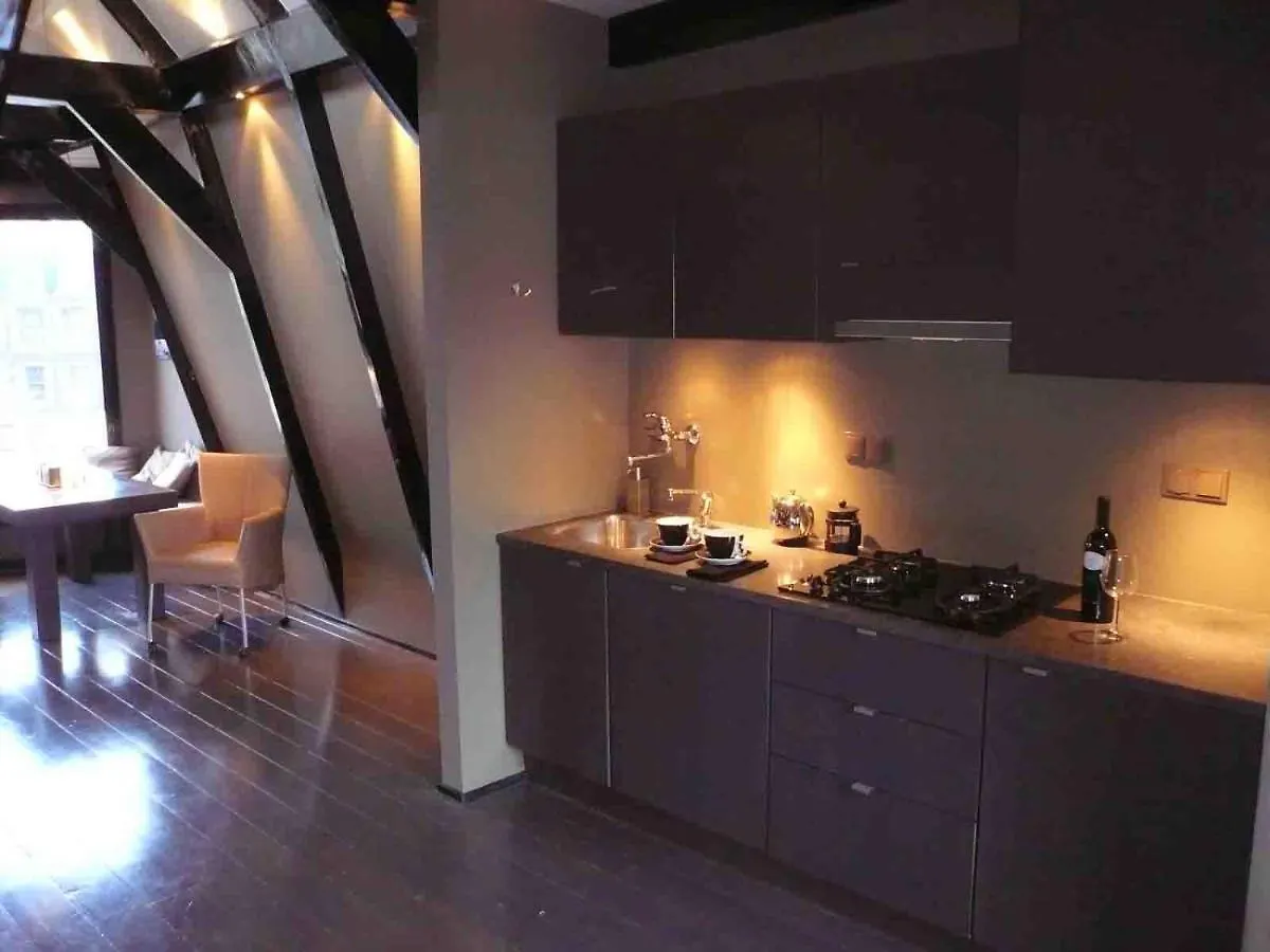 Petit Prince 0*, Amsterdam